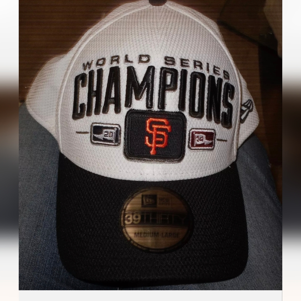 San Francisco Giants 2014 World Series Champions Locker Room Flex Hat M/L